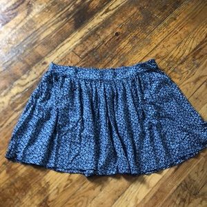 Brand New Arizona White & Navy Floral Mini Skirt